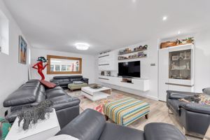 Photo 16- click for photo gallery